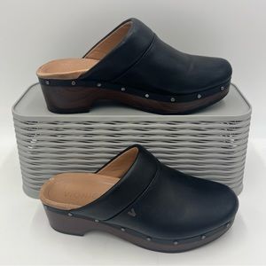 Vionic Kacie Leather Black Clogs Wood Heels Size 7